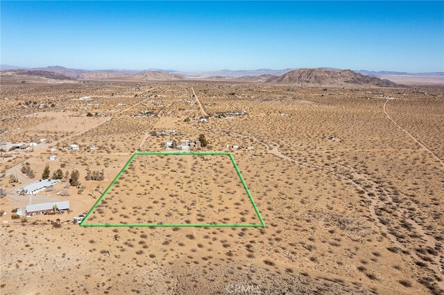 4 Burke Rd, Landers, CA 92285