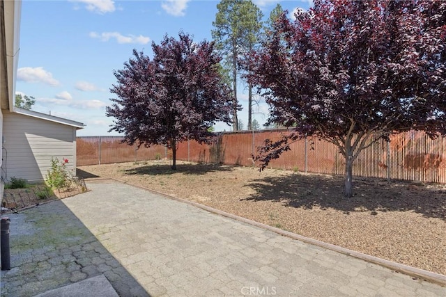 6383 Harvey Rd, Paradise, CA 95969 - fenced backyard featuring a patio area