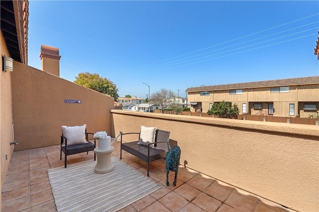 4286 W 182nd St Unit A, Torrance, CA 90504 - view of patio / terrace featuring a residential view