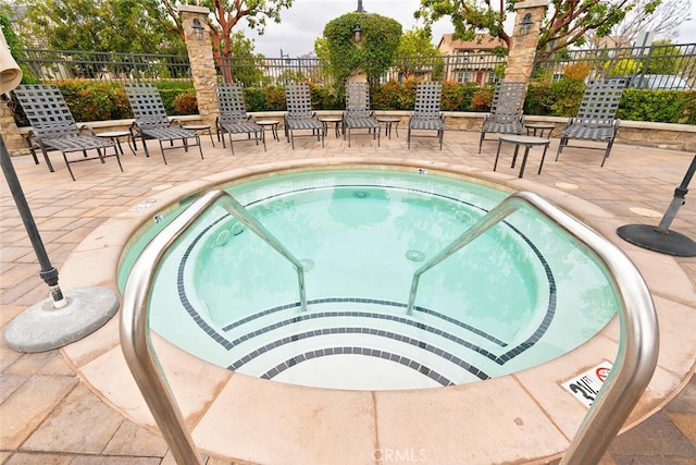 15561 Jasmine Pl, Tustin, CA 92782 - view of pool featuring a hot tub, a pool, and a patio area