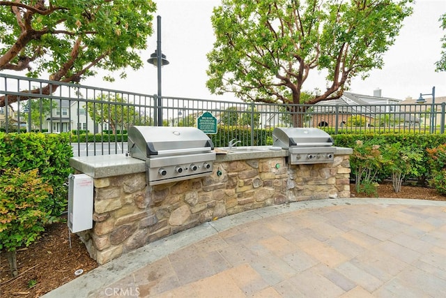 15561 Jasmine Pl, Tustin, CA 92782 - view of patio