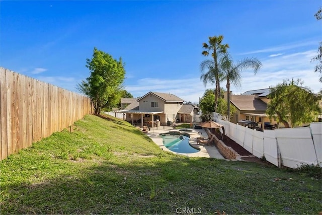12427 Stardell Ln, Yucaipa, CA 92399 - back of property with a patio area