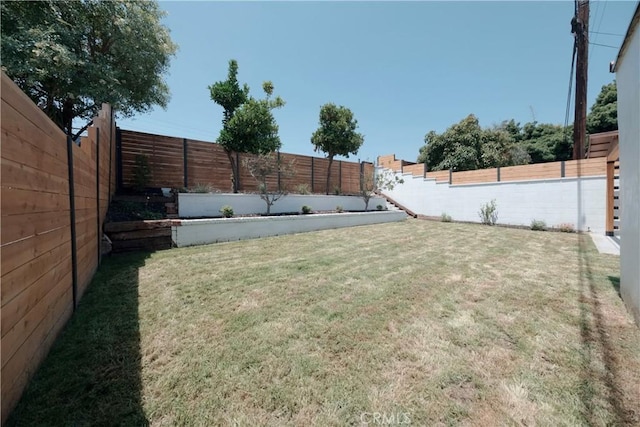 3448 Ferncroft Rd, Los Angeles, CA 90039 - view of yard