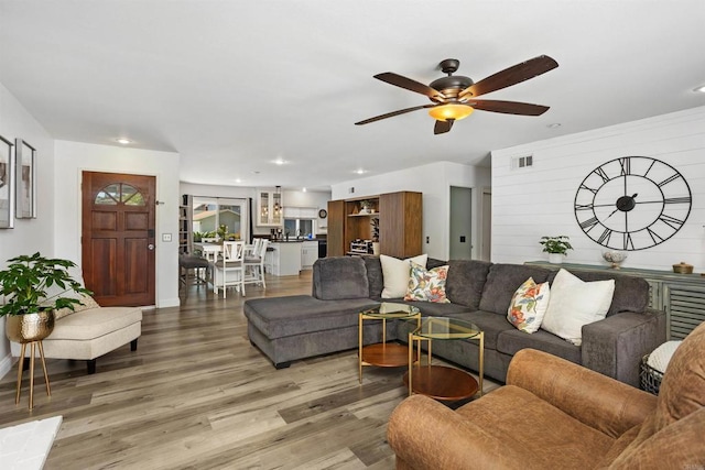 15576 Paseo Ajanta, San Diego, CA 92129 - living area with light wood-style flooring, ceiling fan, and recessed lighting