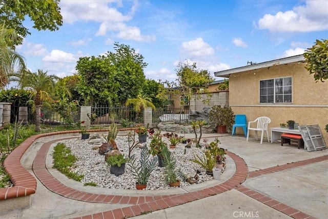 9502 Westminster Ave, Garden Grove, CA 92844 - view of yard with fence and a patio area