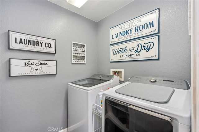 893 Whimbrel Way, Perris, CA 92571 - laundry room with independent washer and dryer
