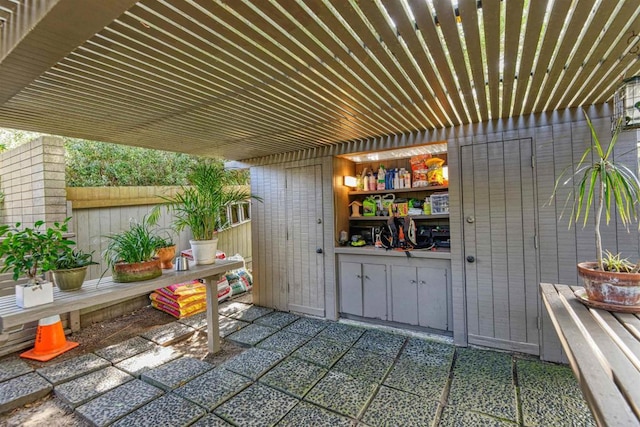 567 Gage Ln, San Diego, CA 92106 - view of patio / terrace