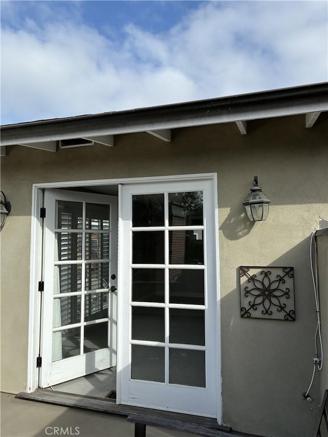 263 Ginevra, Long Beach, CA 90803 - entrance to property with stucco siding