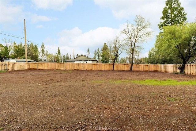 576 Roberts Rd, Paradise, CA 95969 - view of yard with fence