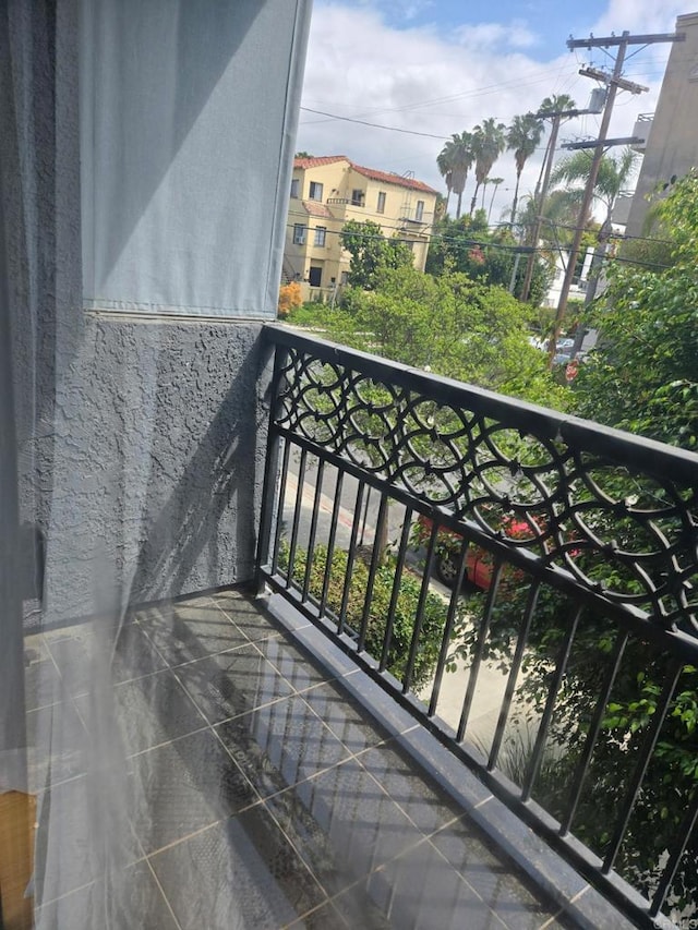 1355 N Sierra Bonita Ave Unit 204, West Hollywood, CA 90046 - view of balcony