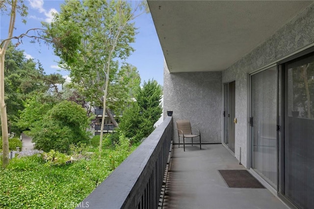 3602 W Estates Ln Unit 306, Rolling Hills Estates, CA 90274 - view of balcony