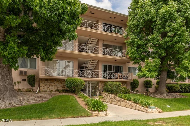 103 W Mountain St Unit C, Glendale, CA 91202 - view of building exterior with stairway