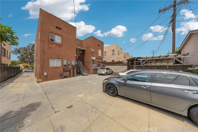 2006 S Harcourt Ave, Los Angeles, CA 90016 - view of concrete road with stairs