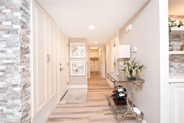 890 El Mirador, Upland, CA 91784 - corridor featuring light wood-style floors, baseboards, and recessed lighting
