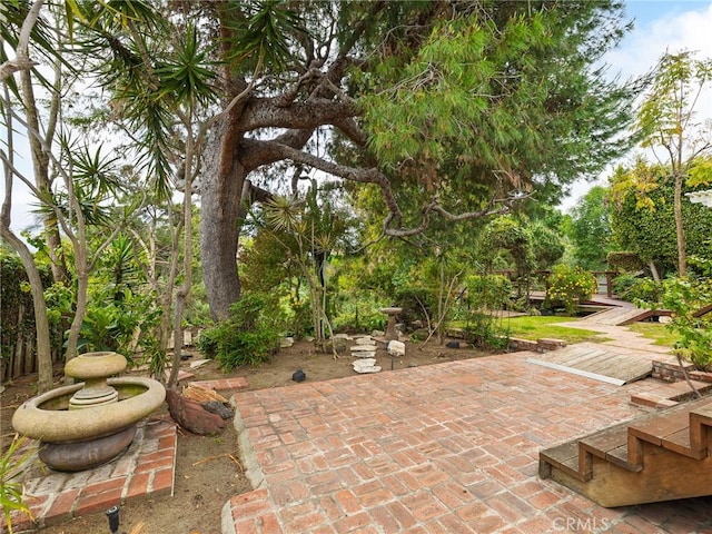 1715 W Santa Cruz St, San Pedro, CA 90732 - view of patio / terrace