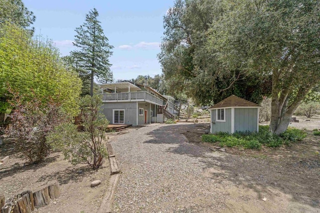 29131 Half Moon Trl, Pine Valley, CA 91962 - view of dirt / gravel driveway with stairs