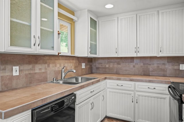 29131 Half Moon Trl, Pine Valley, CA 91962 - kitchen featuring black appliances, a sink, white cabinets, backsplash, and light countertops