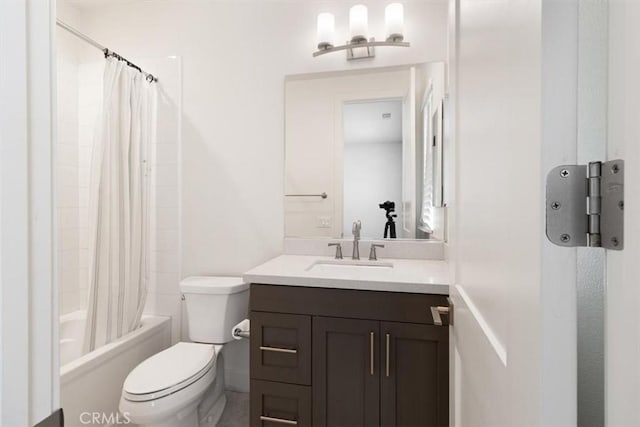 1901 Aliso Canyon Dr, Lake Forest, CA 92610 - full bathroom with toilet, vanity, and shower / bath combination with curtain