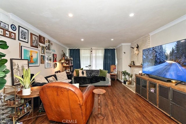 12113 Beverly Blvd Unit A, Whittier, CA 90601 - living area featuring crown molding, wood finished floors, and recessed lighting