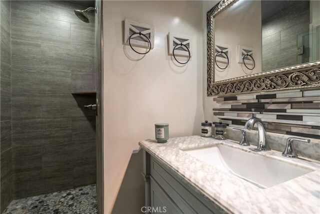 19264 Casmalia St, Rialto, CA 92377 - bathroom with tiled shower and vanity