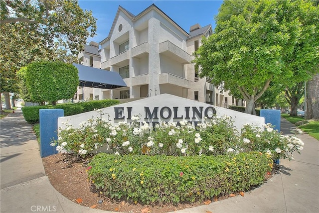 300 N El Molino Ave Unit 118, Pasadena, CA 91101 - view of community sign
