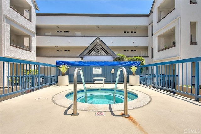 300 N El Molino Ave Unit 118, Pasadena, CA 91101 - view of pool featuring a community hot tub