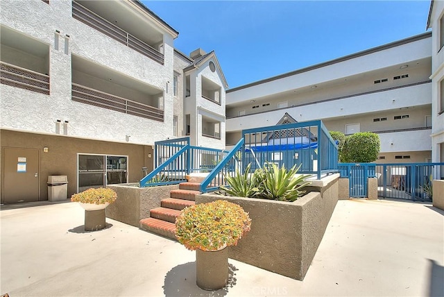 300 N El Molino Ave Unit 118, Pasadena, CA 91101 - view of community