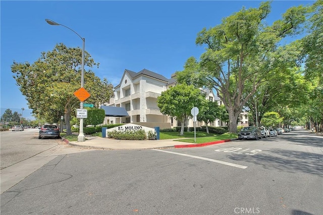 300 N El Molino Ave Unit 118, Pasadena, CA 91101 - view of property