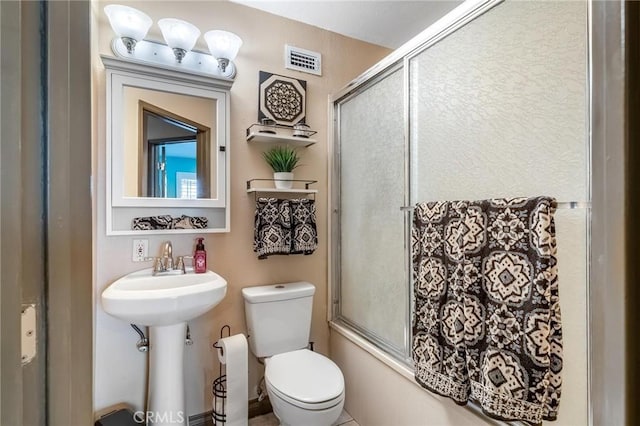 330 E Gladstone St, San Dimas, CA 91773 - full bath with toilet