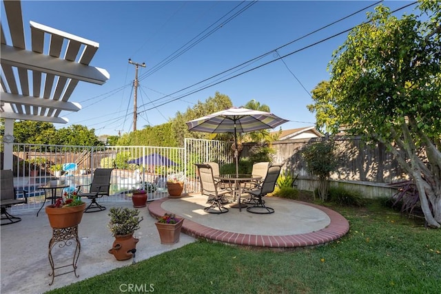 2952 Pemba Dr, Costa Mesa, CA 92626 - view of patio