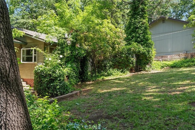 14693 Lafayette Cir, Magalia, CA 95954 - view of green lawn