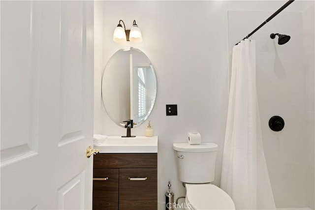 3610 Monserate Hill Ct, Fallbrook, CA 92028 - full bath with vanity, toilet, and a shower with shower curtain