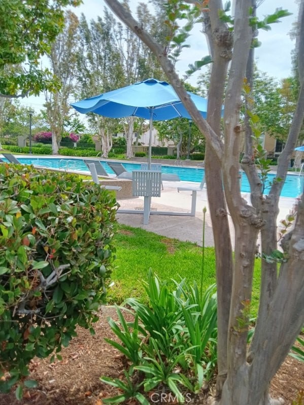 18 Goldenbush, Irvine, CA 92604 - view of community pool