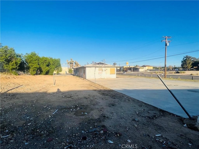 15720 Mojave Dr, Victorville, CA 92394 - photo 2
