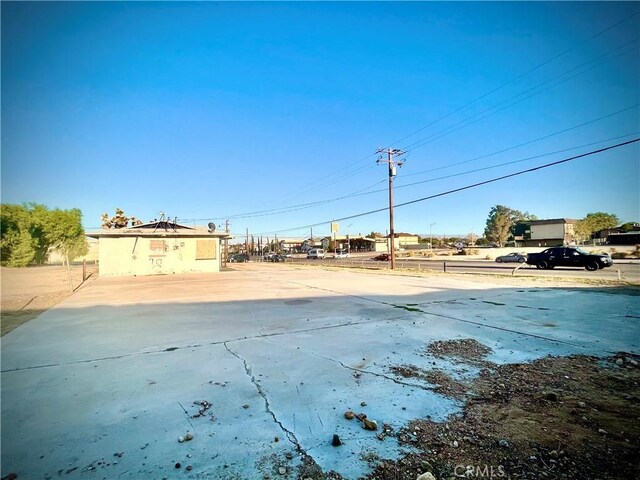 15720 Mojave Dr, Victorville, CA 92394 - photo 3