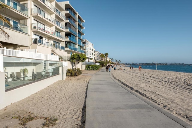 3868 Riviera Dr Unit 4A, San Diego, CA 92109 - view of home's community featuring view of water and beach