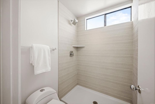 3868 Riviera Dr Unit 4A, San Diego, CA 92109 - bathroom featuring toilet and tiled shower