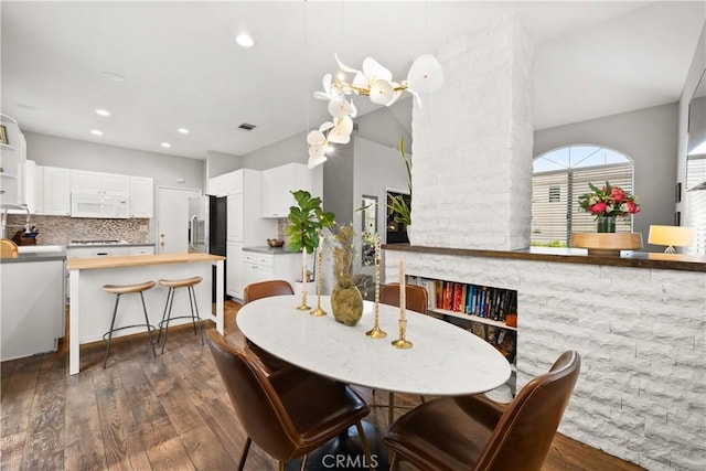 27903 Crown Court Cir Unit 92, Valencia, CA 91354 - dining space with dark wood-style floors and recessed lighting