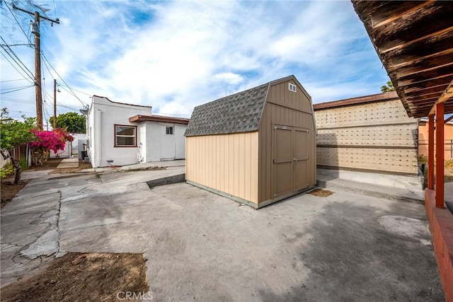 216 E El Segundo Blvd, Los Angeles, CA 90061 - fenced backyard with a patio