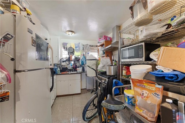 13810 Sherman Way, Van Nuys, CA 91405 - photo 29