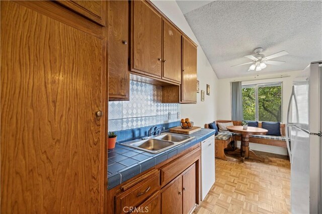 7439 Woodman Ave Unit 35, Van Nuys, CA 91405 - photo 9