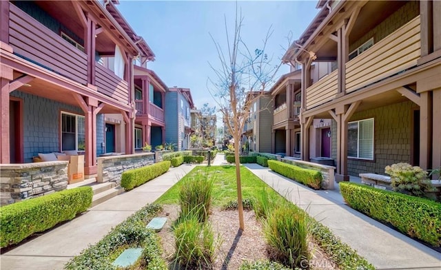 713 S Azusa Ave Unit A, Azusa, CA 91702 - view of community