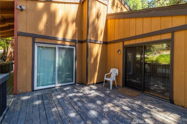 31045 Valley Oak Dr, Running Springs, CA 92382 - view of wooden deck