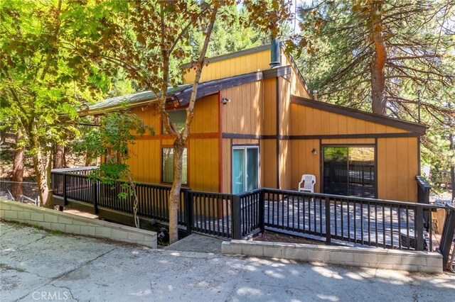 31045 Valley Oak Dr, Running Springs, CA 92382 - view of front of house