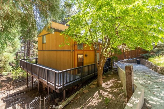 31045 Valley Oak Dr, Running Springs, CA 92382 - back of property featuring a wooden deck