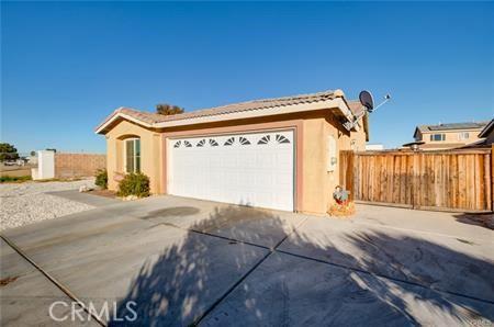 13691 Cobalt Rd, Victorville, CA 92392 - photo 3