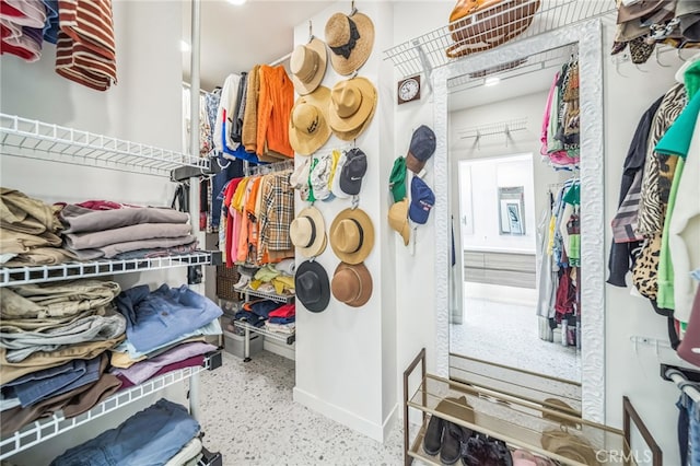 528 San Andres Dr, Solana Beach, CA 92075 - view of walk in closet