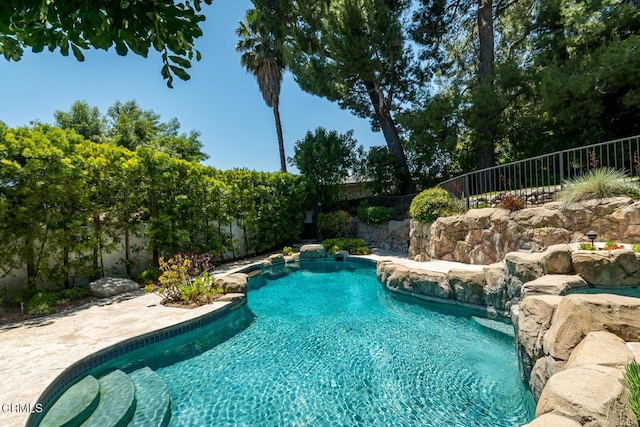 2320 Mountain Ave, La Crescenta, CA 91214 - view of pool featuring a fenced backyard