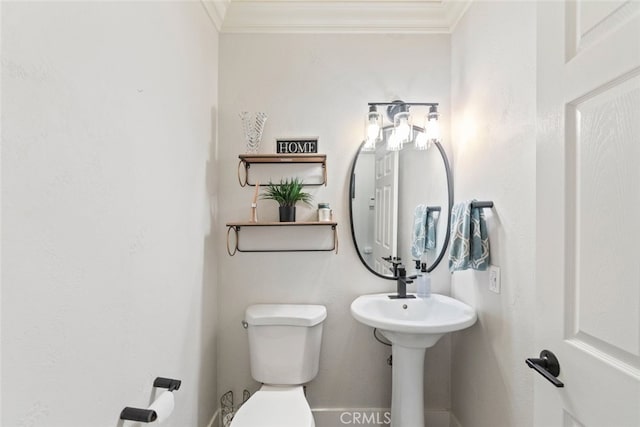38855 Bella Vista Rd, Temecula, CA 92592 - bathroom featuring crown molding and toilet