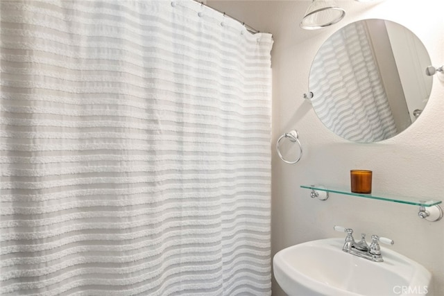 38855 Bella Vista Rd, Temecula, CA 92592 - bathroom featuring a sink